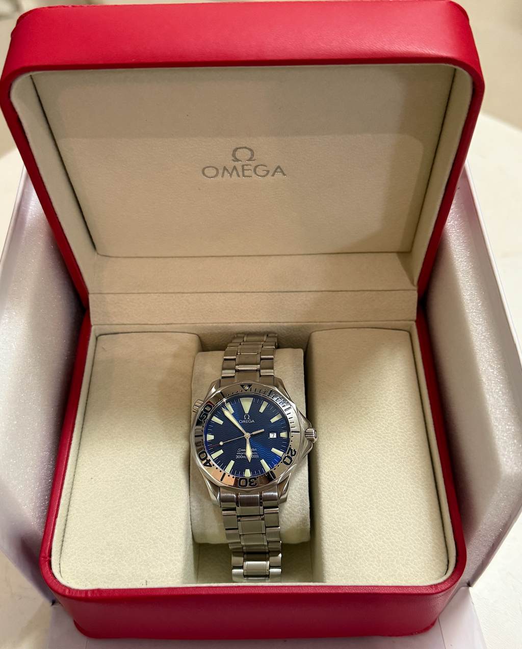 Omega Seamaster Electric Blue Quartz 41mm