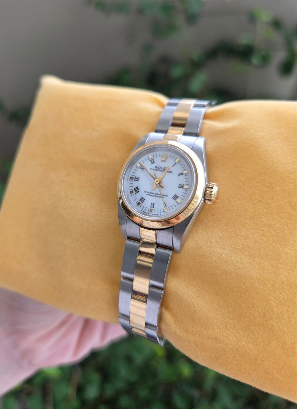 Rolex Lady Oyster Perpetual 25mm White roman Dial Ref 67183