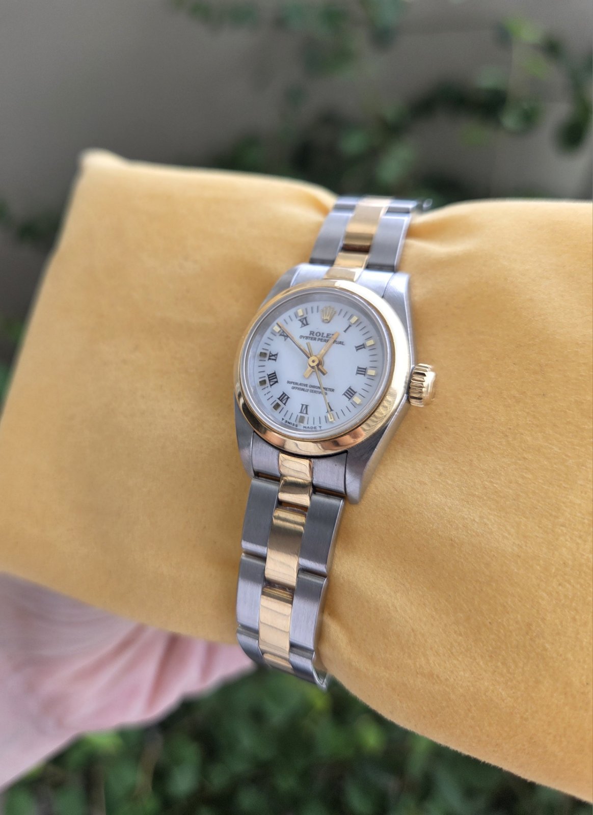 Rolex Lady Oyster Perpetual 25mm White roman Dial Ref 67183