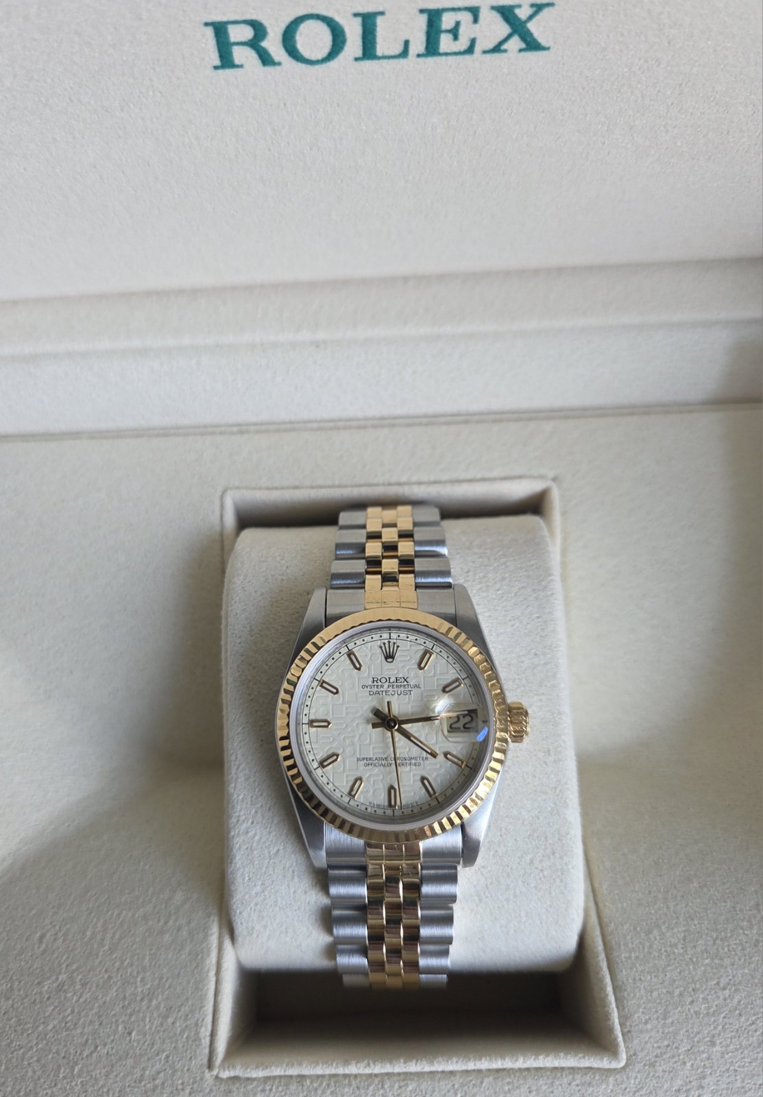 Rolex Datejust 31mm Junior size Rare Ivory Anniversary White Dial Ref 68273