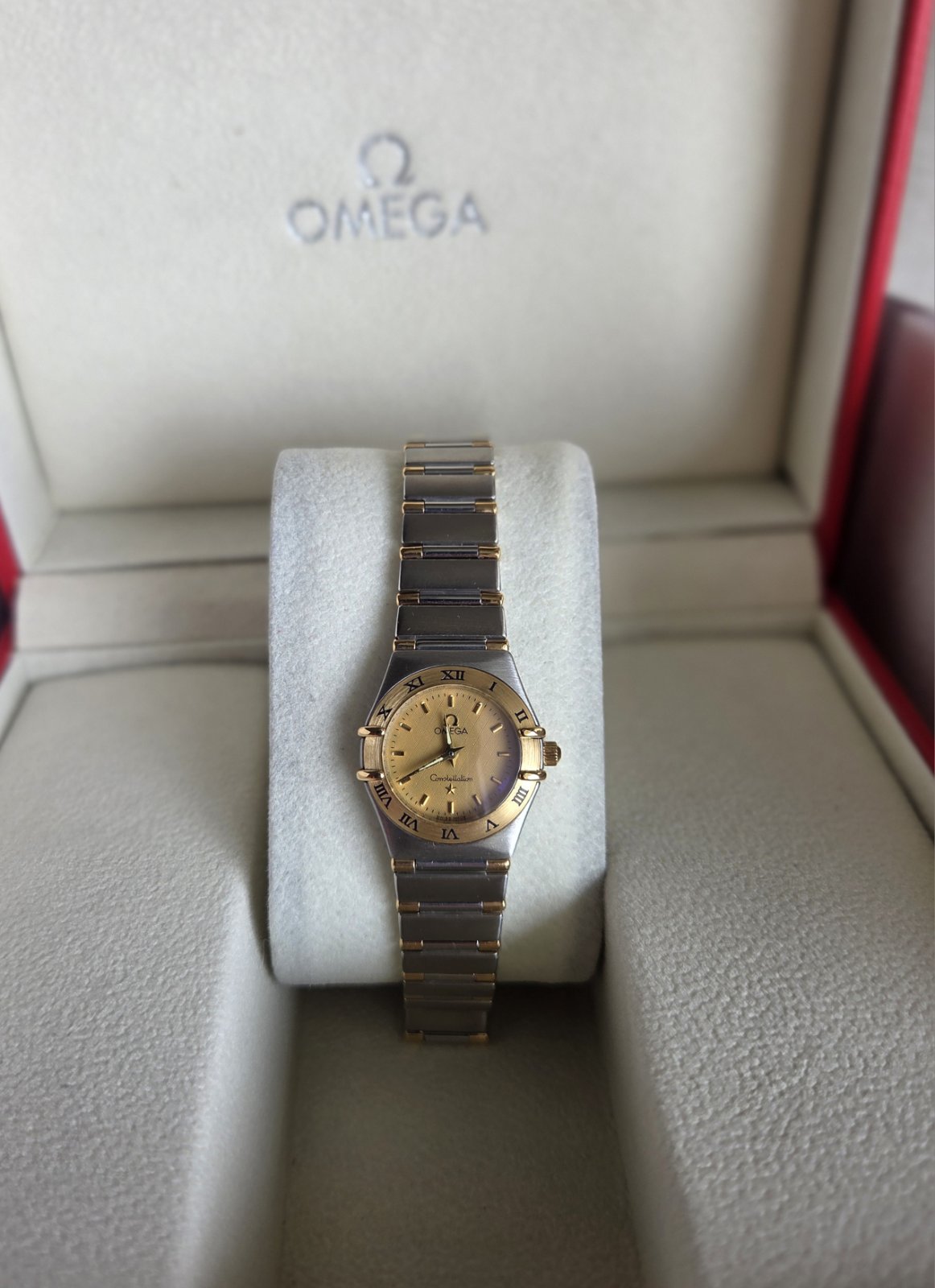 Omega Constellation 2 Tone Quartz 18k Gold Dial 24mm
