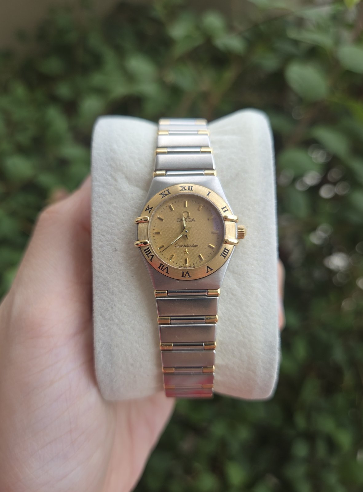 Omega Constellation 2 Tone Quartz 18k Gold Dial 24mm