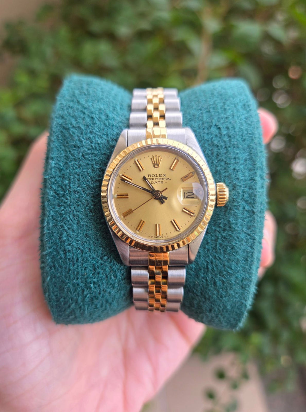 Rolex Lady Date 26mm Champagne Dial Ref 6917